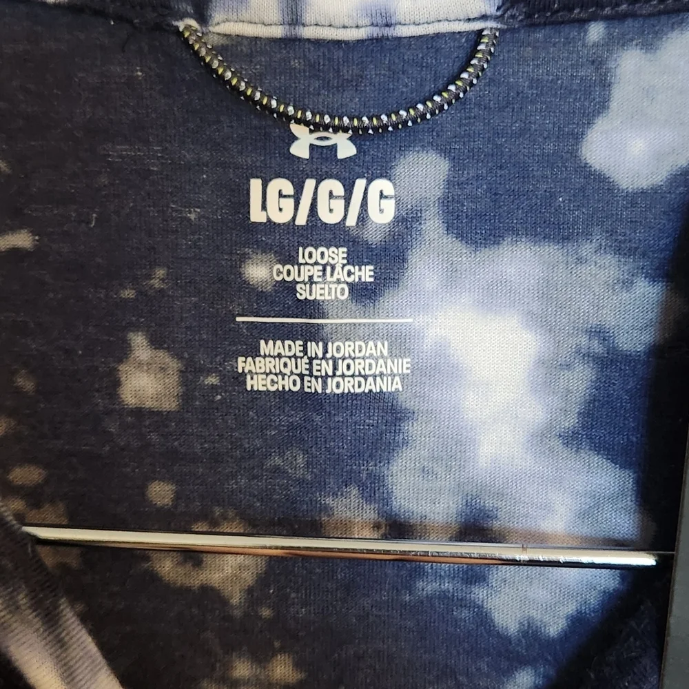 Under Armour Men's Short Sleeve Tee - Black and White Tie-Dye - Picture 3 of 7